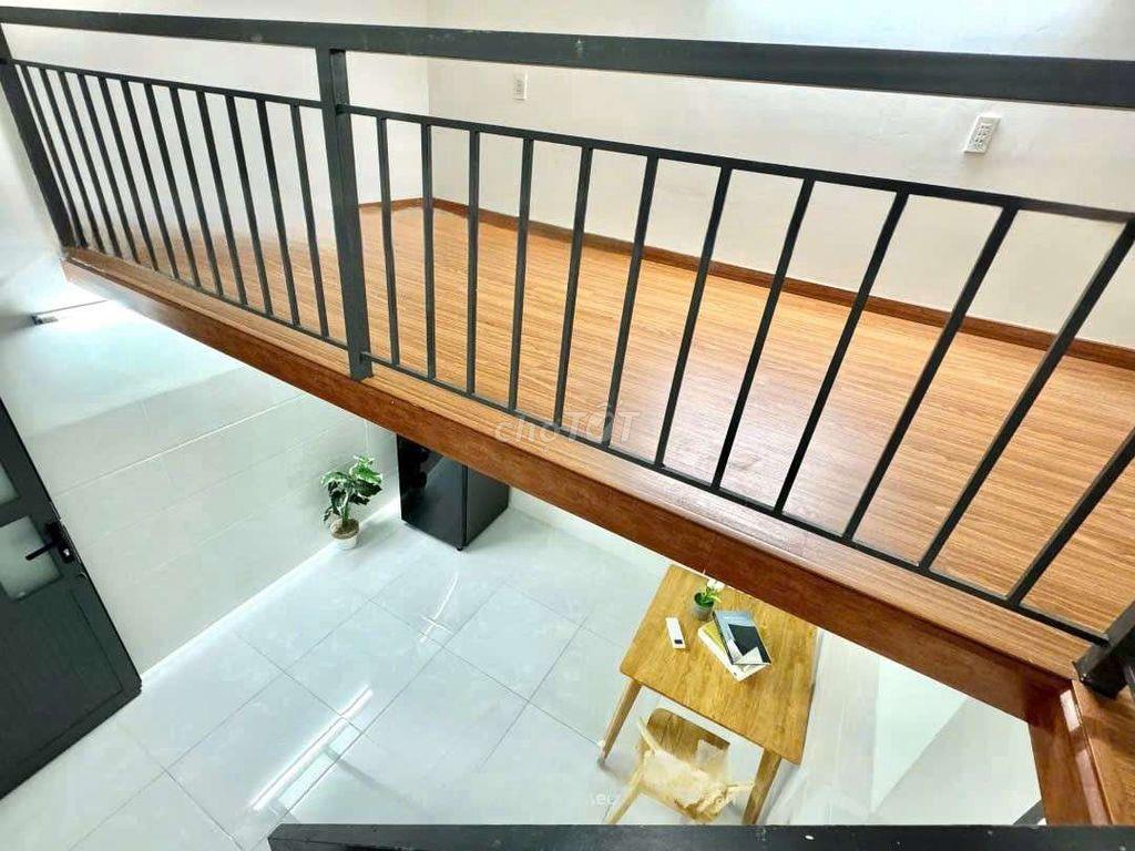 Full nội thất, có gác, giữa tháng 11 trống