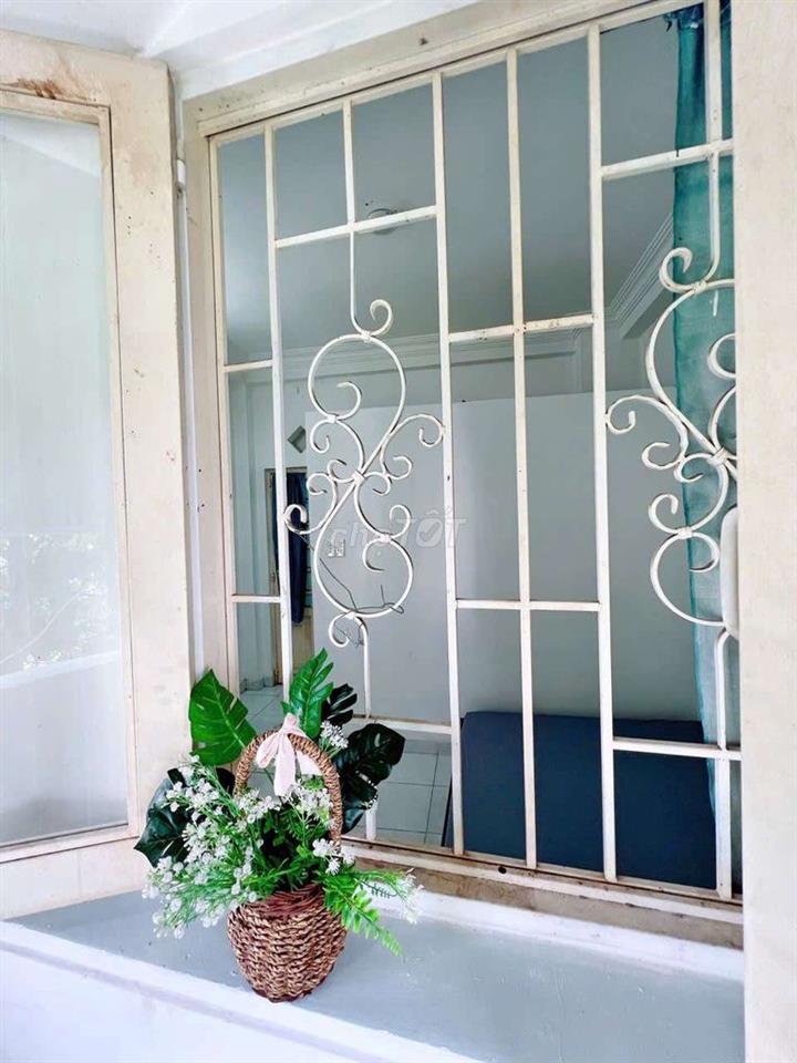 Studio có ban công phù hợp 1ng1xe