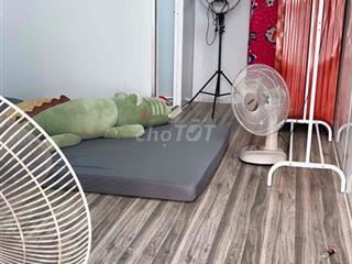 Cho Nam thuê phòng quận 7 (12m2) 2.3 triệu sdt ***