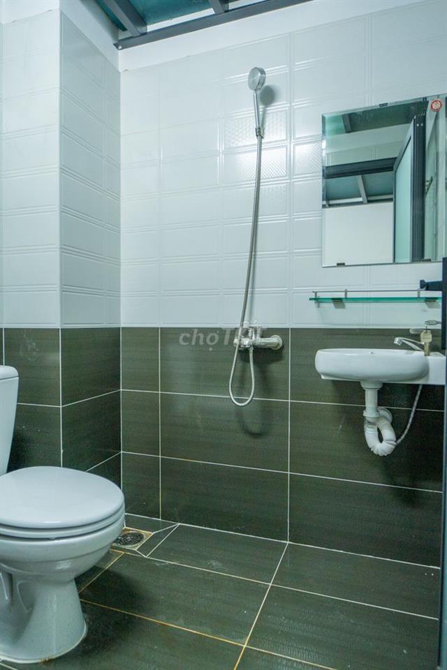 [CHO THUÊ] PHÒNG MỚI SẠCH ĐẸP - CÓ MÁY LẠNH - 67 LÊ VĂN LƯƠNG, Q7