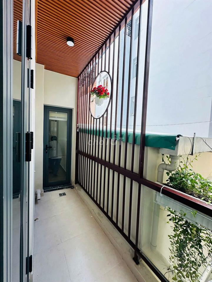 Bán nhà 3PN, full nội thất, Đ. Ni Sư Huỳnh Liên, Giá nhỉnh 5 tỷ TL