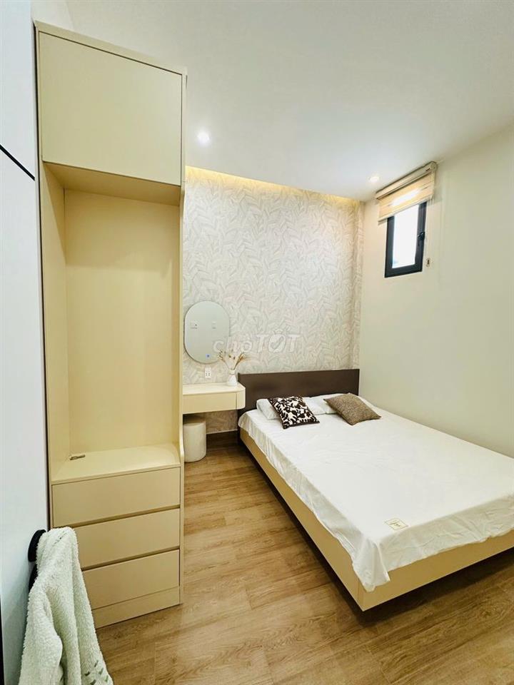 Bán nhà 3PN, full nội thất, Đ. Ni Sư Huỳnh Liên, Giá nhỉnh 5 tỷ TL