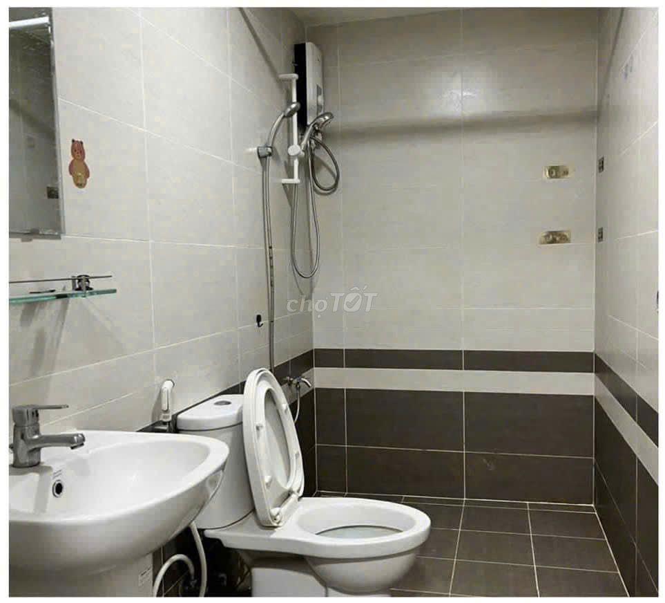 Chung cư SG Tower, Thoại Ngọc Hầu, TP: 3p ngủ, Full NT, nhà mới, 9tr