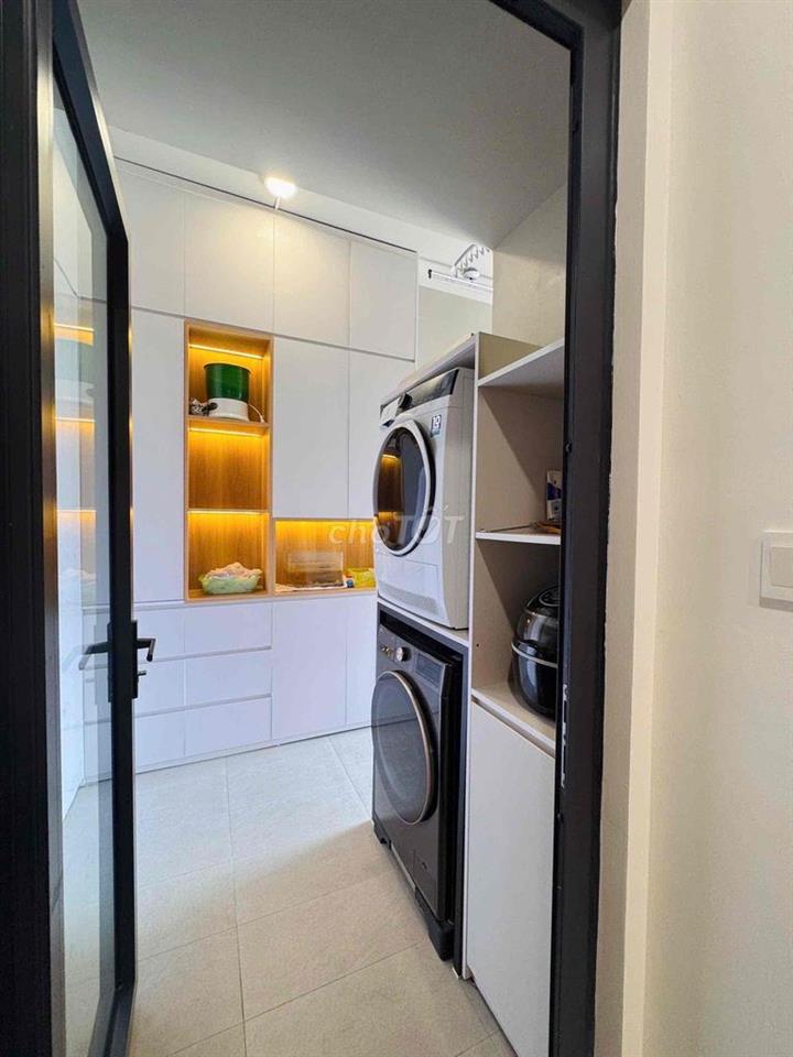 Căn hộ 3 ngủ 3 vệ sinh đẹp 108,9m2 nội thất cao cấp