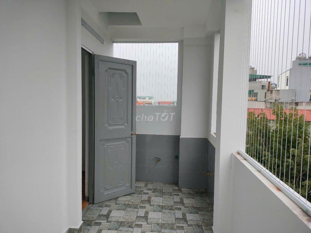 Cho thuê cả nhà 5 tầng gần Nhổn