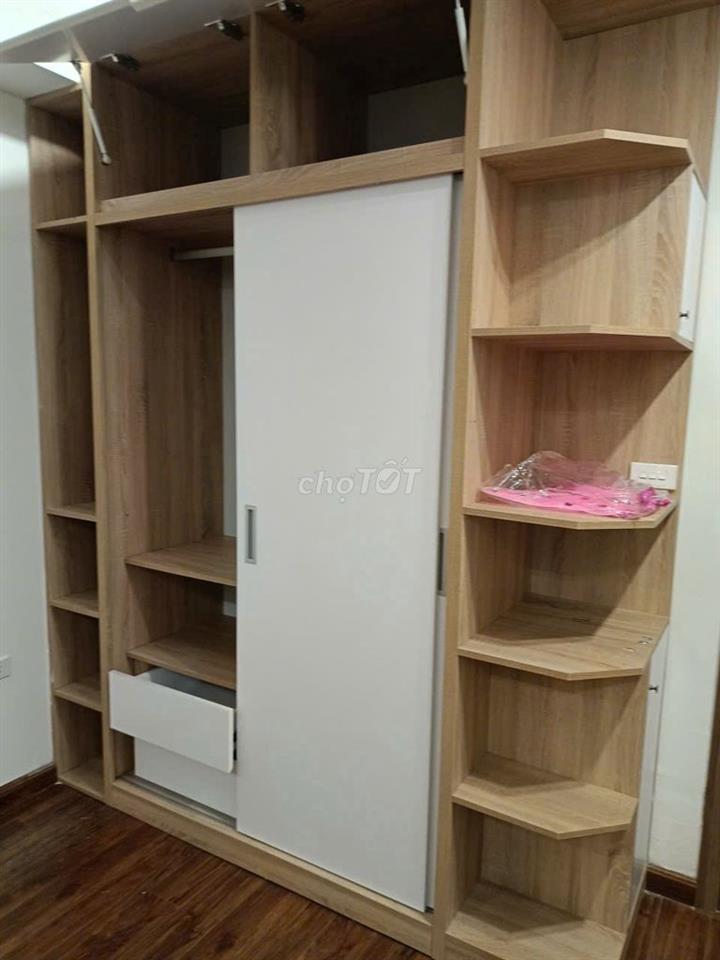 Cho thuê căn hộ chung cư 3 phòng ngủ gần trung tâm, đường thông thoáng