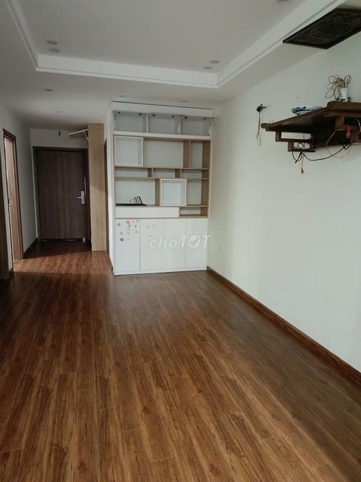 Cho thuê căn hộ chung cư 3 phòng ngủ gần trung tâm, đường thông thoáng