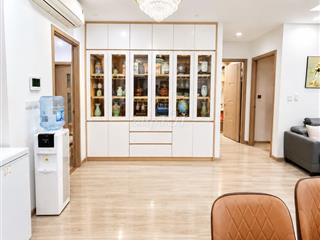 Bán căn 3 ngủ 104m2 chung cư One 18 phố Ngọc Lâm full đồ giá 8.3 tỷ
