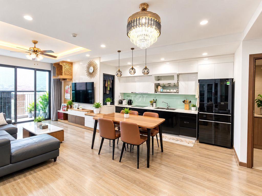 Bán căn 3 ngủ 104m2 chung cư One 18 phố Ngọc Lâm full đồ giá 8.3 tỷ