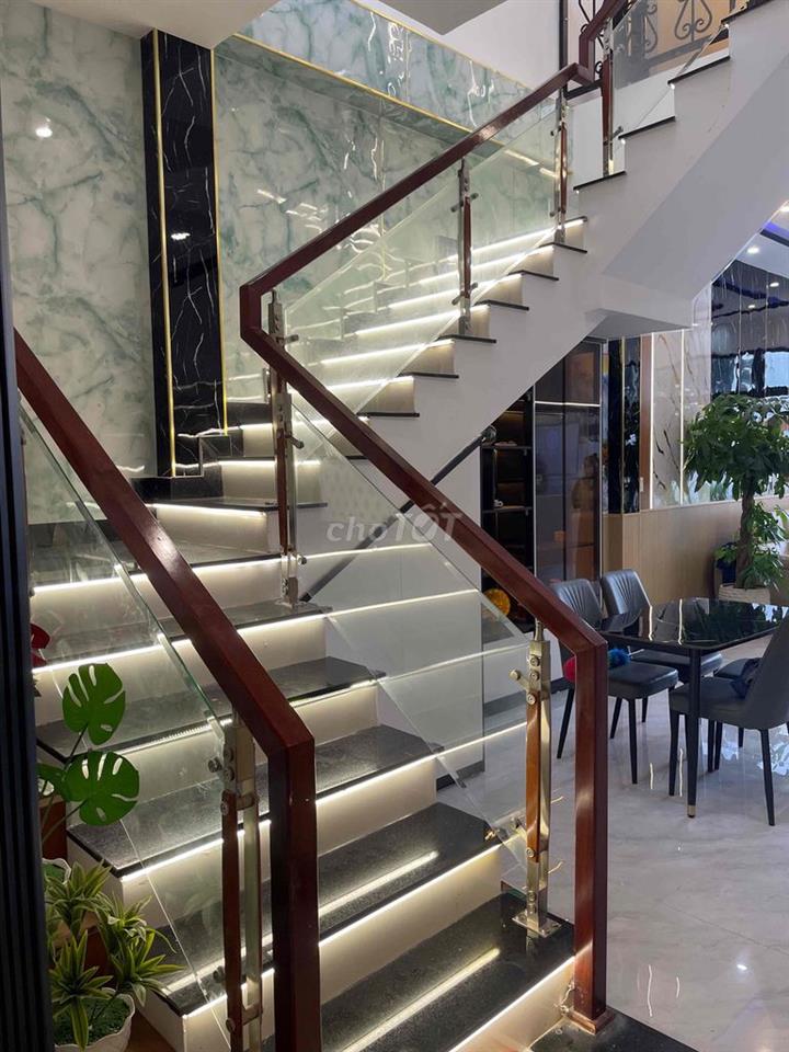 nhanh tay thì có nhà đẹp giá rẻ -chủ đang cần bán nhanh