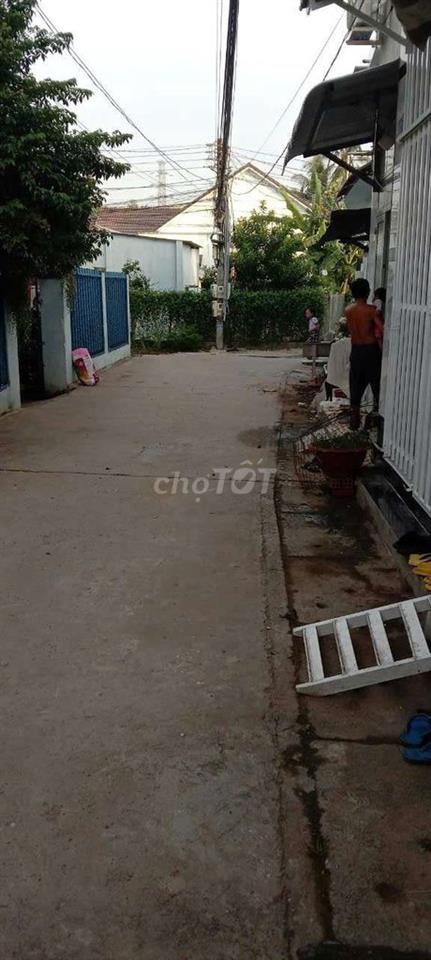 Cho thuê nhà nguyên căn 81m2 3 phòng 2tr2