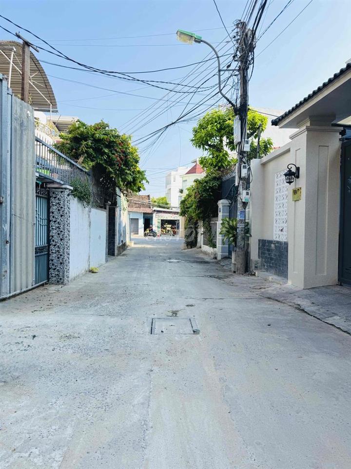 Bán Nhà Hẽm Đường Oto Nguyễn Biểu, Cách Biển Chỉ 800m