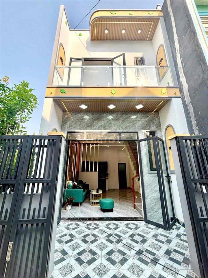 Nhà mới đã hoàn công 4x11 hẻm xe hơi 1 tỷ050tr tại Long An