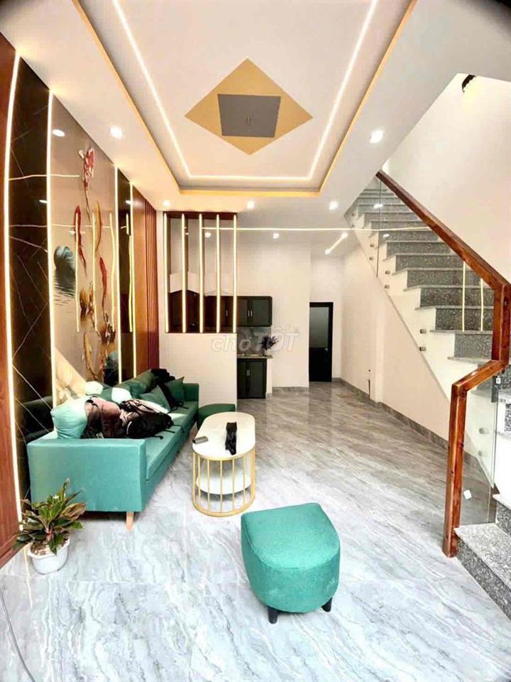 Nhà mới đã hoàn công 4x11 hẻm xe hơi 1 tỷ050tr tại Long An