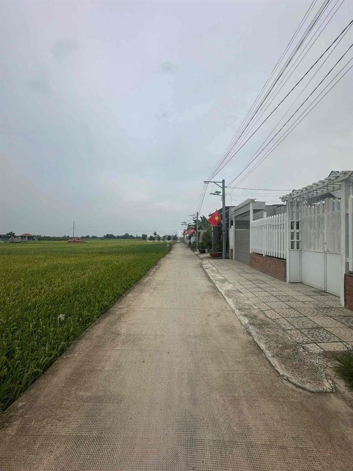 bán GẤP nhà cấp 4 đường ô tô