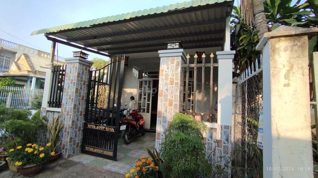 Cần bán nhà 