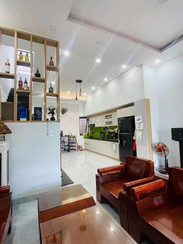 bán nhà hẻm 235 nguyễn văn cừ