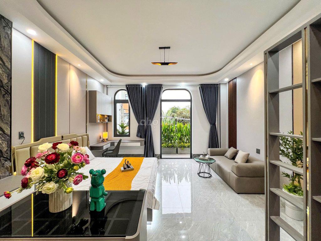Bán nhà 1 trệt 2 lầu nội thất cao cấp, hiện đại ,KDC Hồng Loan