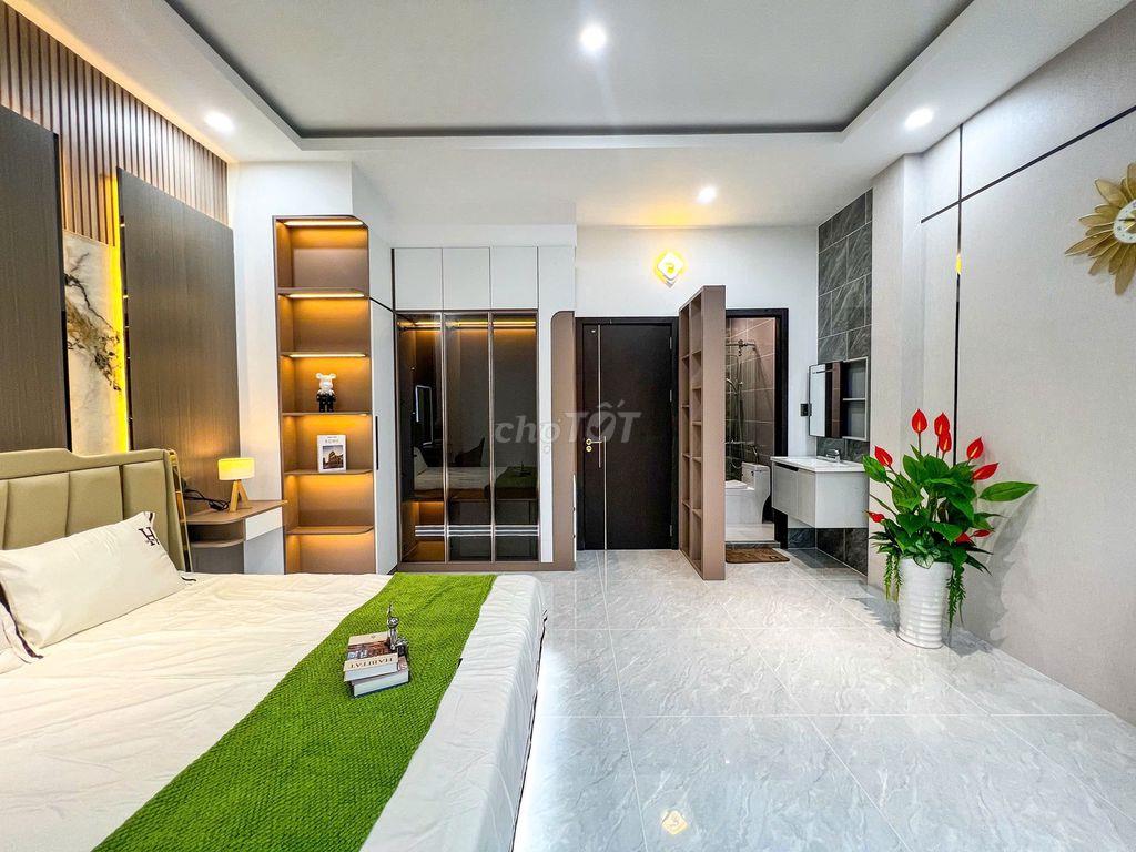 Bán nhà 1 trệt 2 lầu nội thất cao cấp, hiện đại ,KDC Hồng Loan