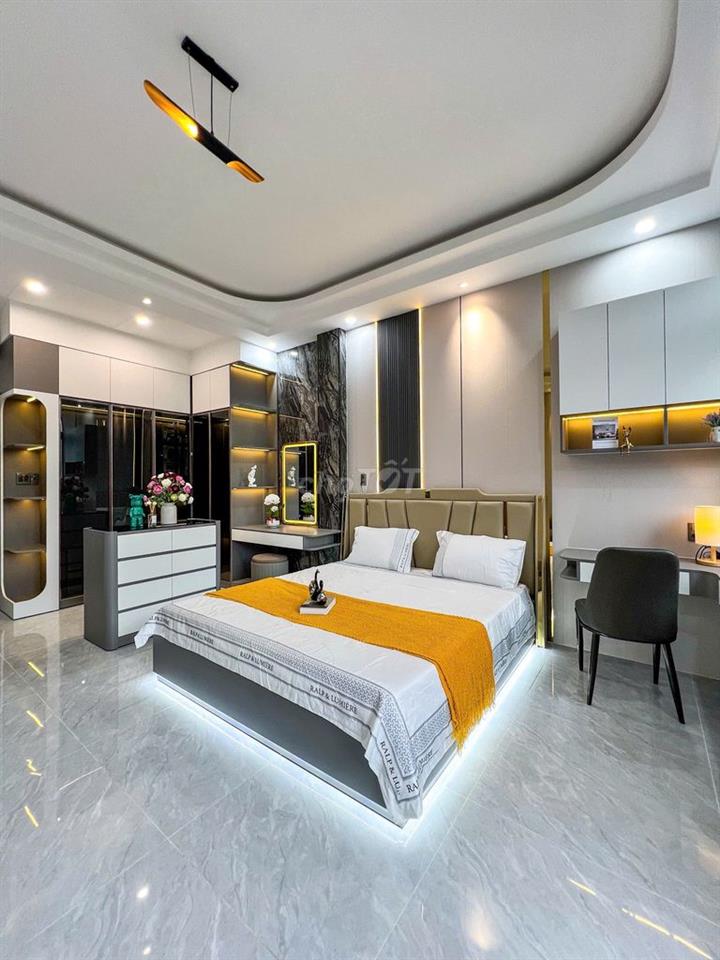 Bán nhà 1 trệt 2 lầu nội thất cao cấp, hiện đại ,KDC Hồng Loan