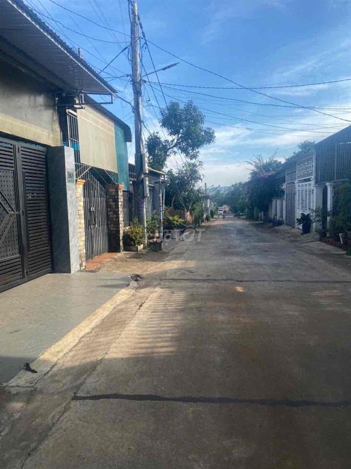 Nhà ngay Lê duẩn