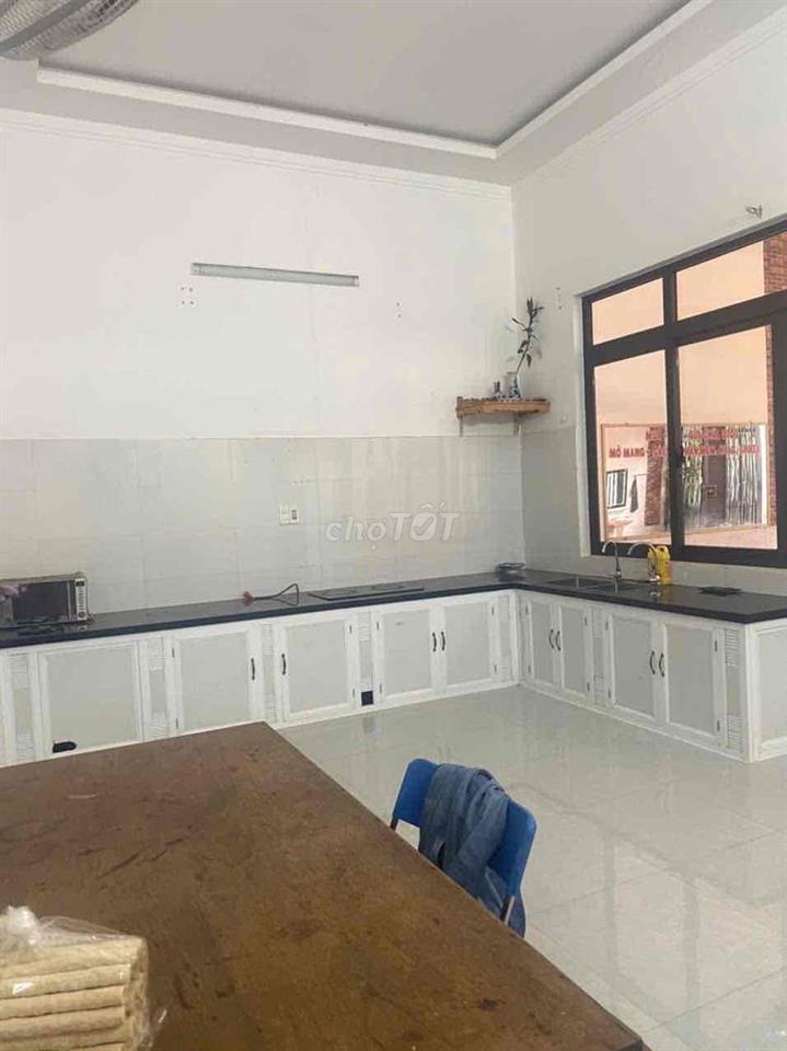 Nhà ngay Lê duẩn