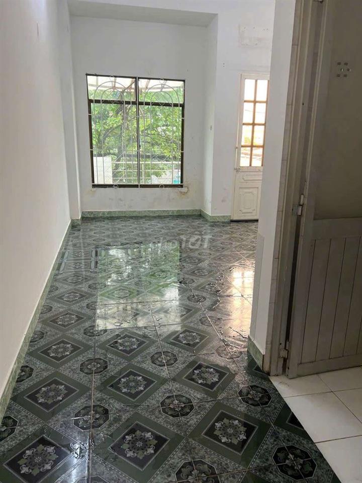 nguyên căn mặt tiền 4x22 6pn 6wc đậu ô tô
