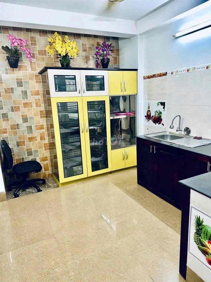 NHÀ MỚI NGUYÊN CĂN CMT8 - 4PN – DTSD: 180M2