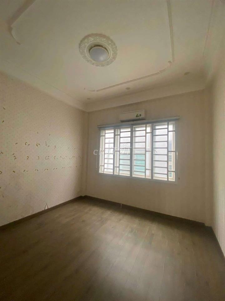 4pn Lạc Long Quân Q11