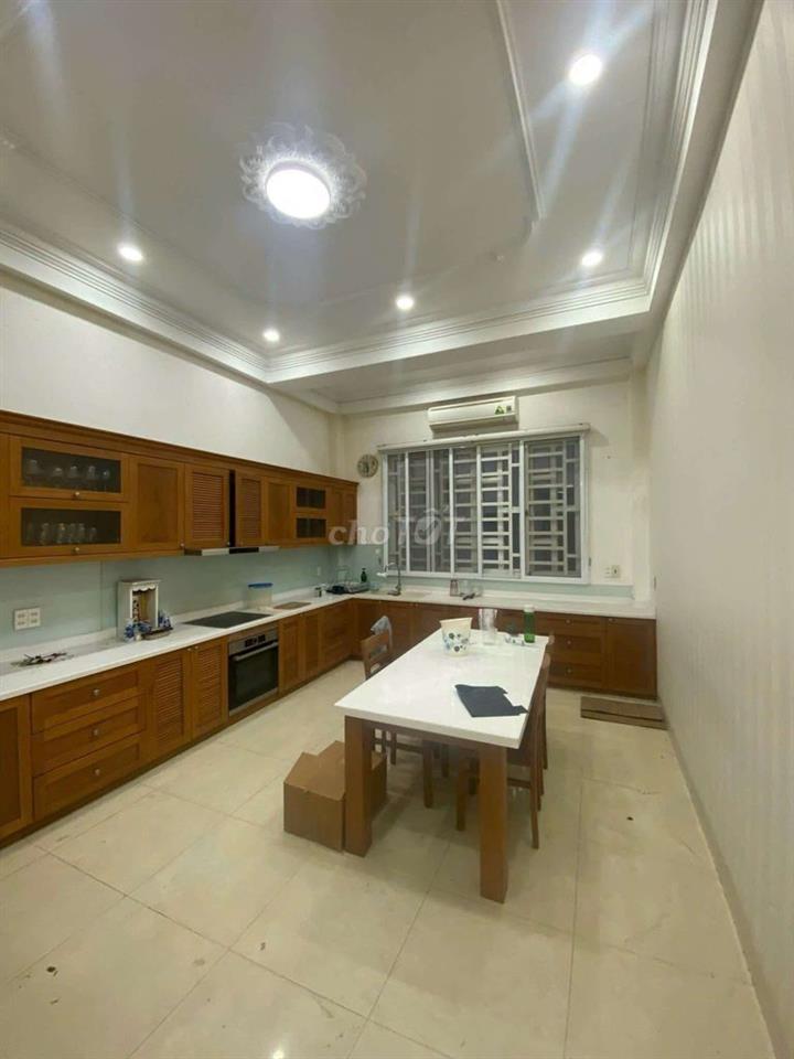 4pn Lạc Long Quân Q11