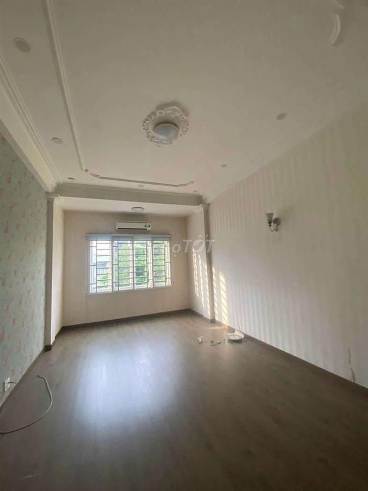 4pn Lạc Long Quân Q11