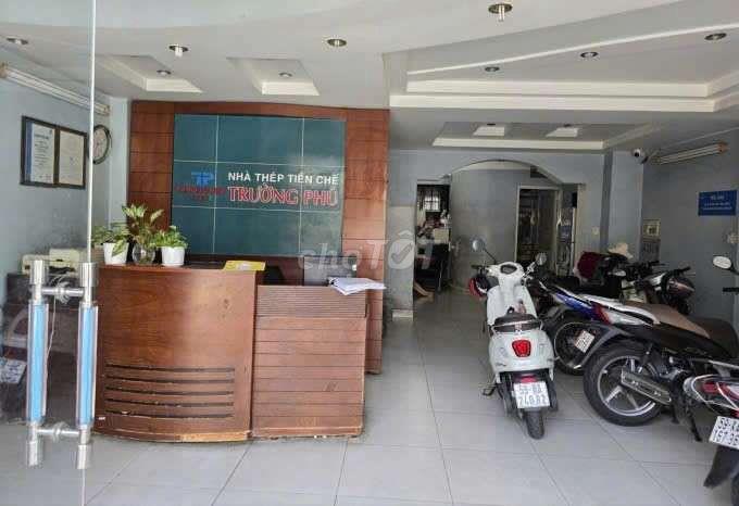 Đường 100 Q11