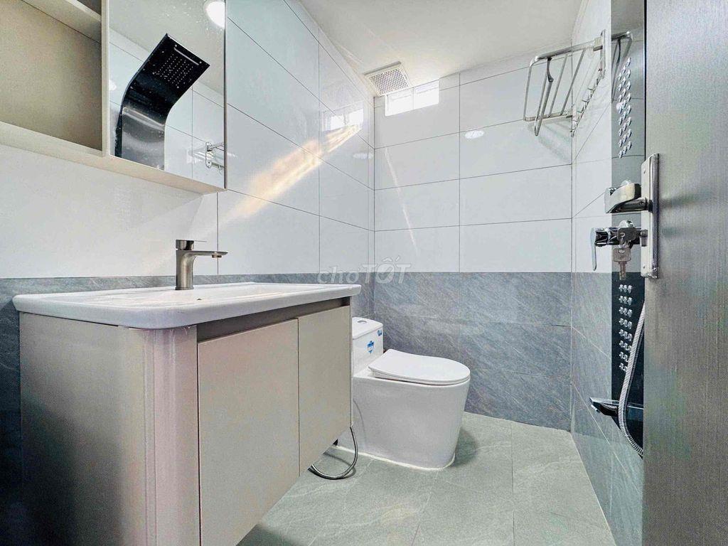 Vòng Xoay Phú Lâm - Nhà Mới - Q6 - Ban công - Full nội thất -