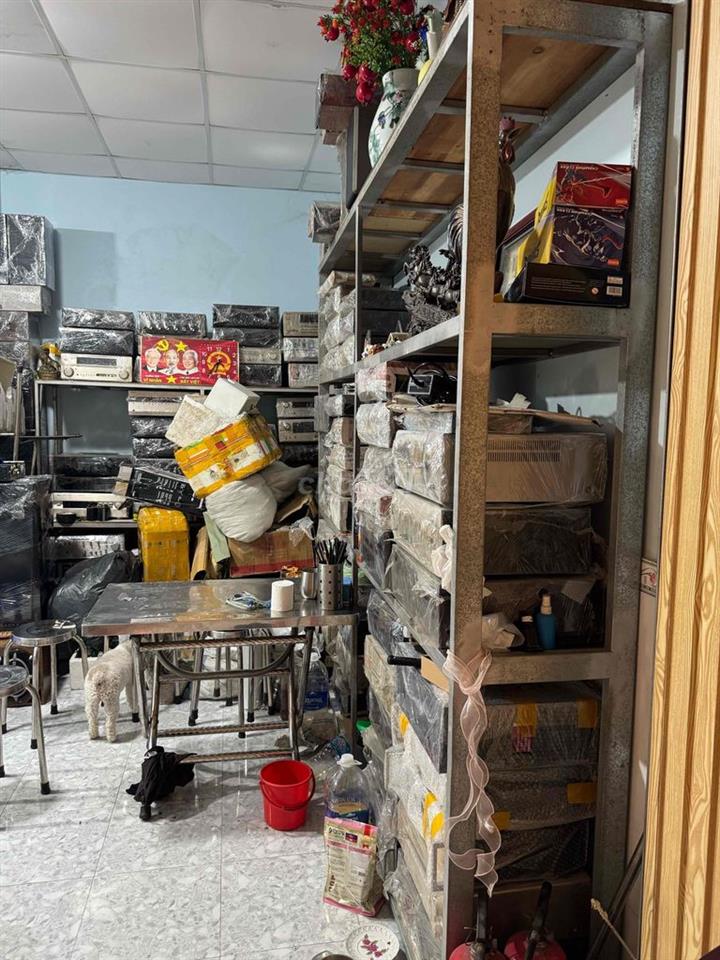 cần bán gấp nhà cấp 4 hẻm xe hơi phường hiệp thành rất nhiều tiện ích