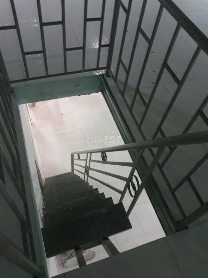 Cần bán gấp giá 6 tỷ còn thương lượng