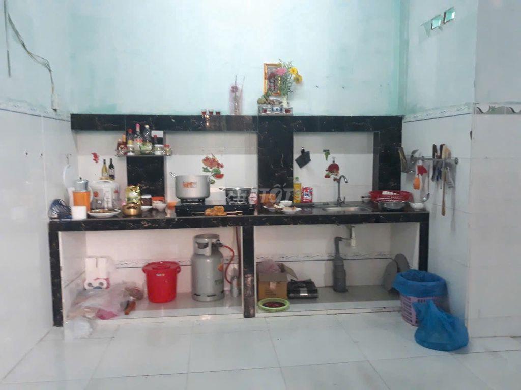 Cần bán gấp giá 6 tỷ còn thương lượng