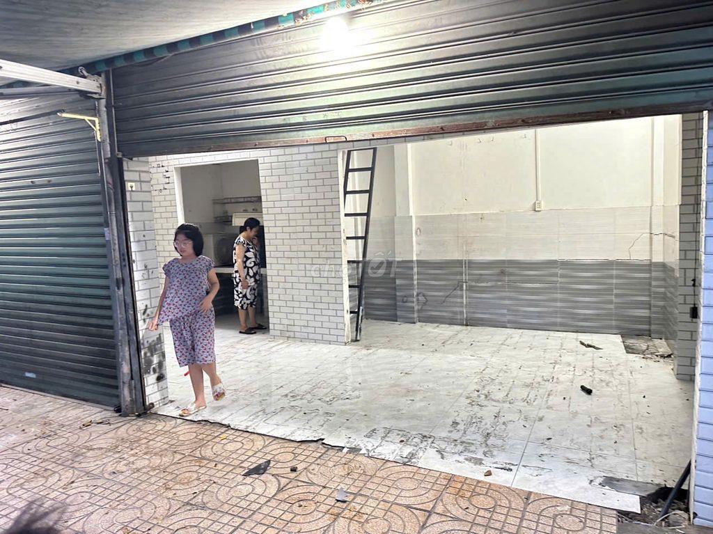 Cho thuê nhà mặt tiền, thuận lợi kinh doanh buôn bán