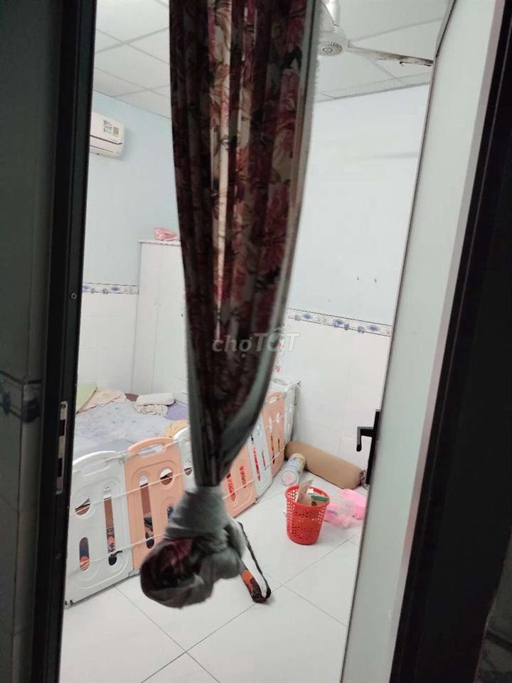 Sang lại nhà cắt may - 4x30, 1 phòng ngủ, phòng khách trống dài 15m