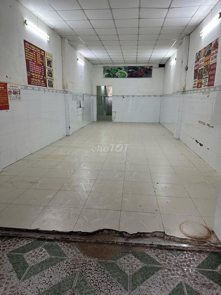 Mặt tiền phố ẩm thực Phú Lâm