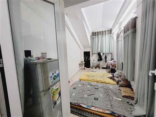 Cho thuê nguyên lầu 3 2 phòng ngủ giá 5 triệu