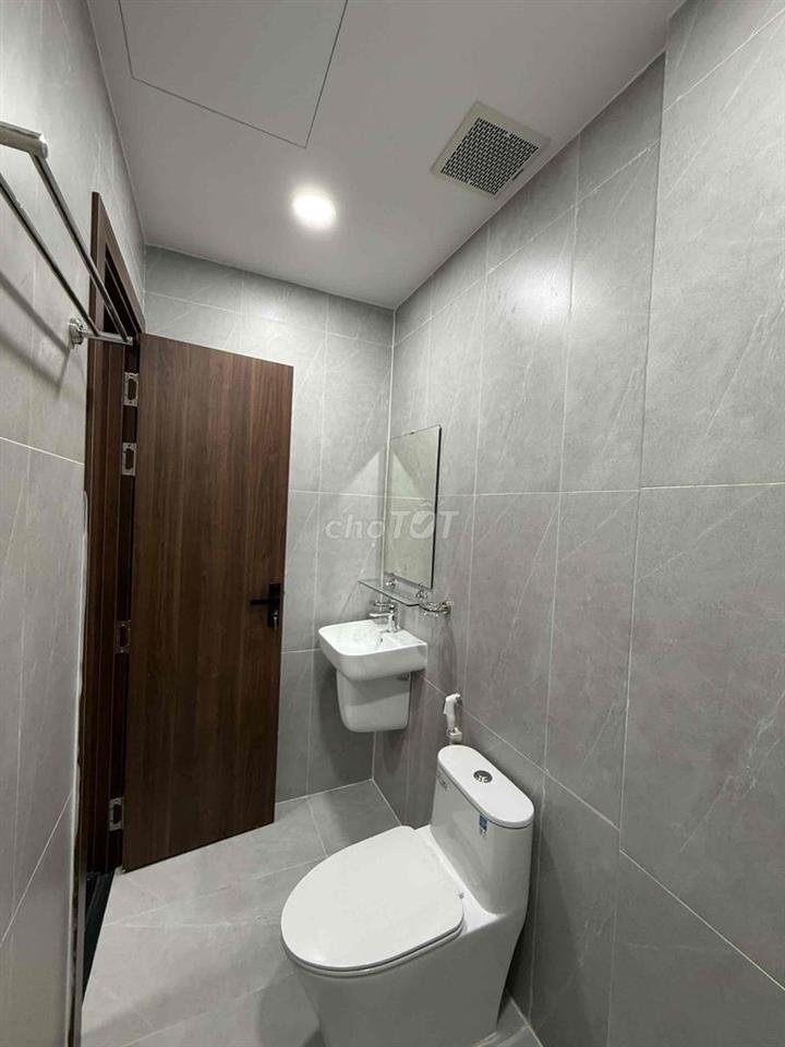 STUDIO TÁCH BẾP RỘNG NGAY LOTTE MART