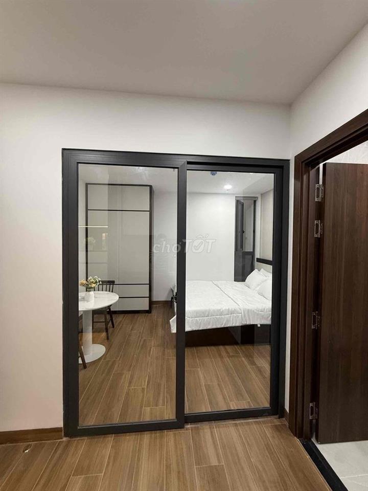 STUDIO TÁCH BẾP RỘNG NGAY LOTTE MART