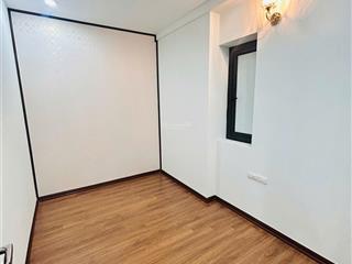 Cho thuê cc c14 bộ công an 135m2, 3 ngủ 3 vs. nhà đẹp, căn rộng. đồ cơ bản. 18tr/th. 0907 833 ***