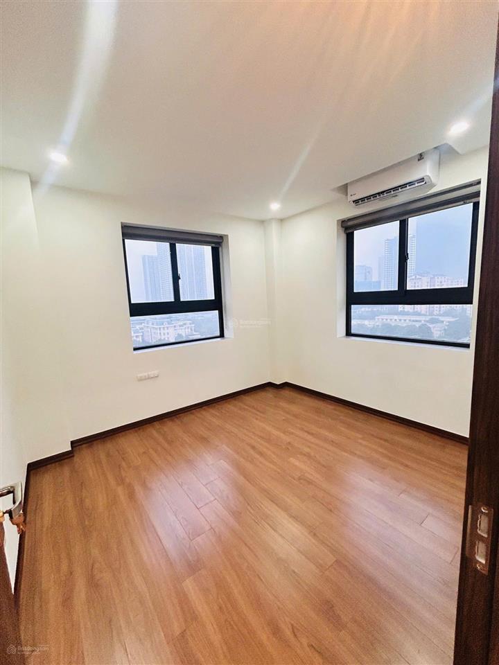 Cho thuê cc c14 bộ công an 135m2, 3 ngủ 3 vs. nhà đẹp, căn rộng. đồ cơ bản. 18tr/th. 0907 833 ***