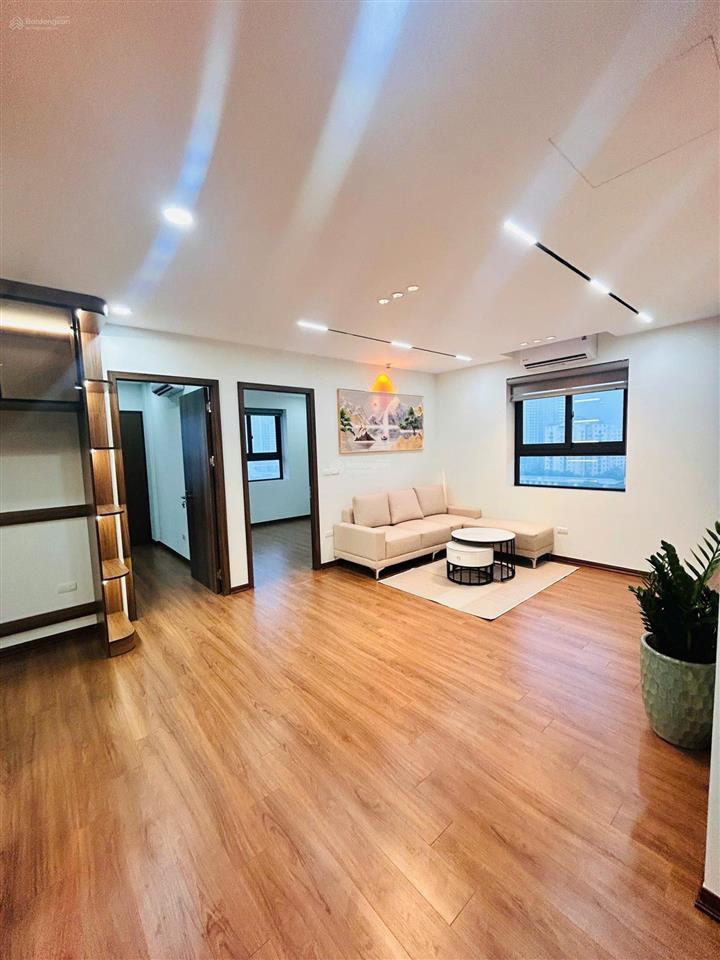 Cho thuê cc c14 bộ công an 135m2, 3 ngủ 3 vs. nhà đẹp, căn rộng. đồ cơ bản. 18tr/th. 0907 833 ***