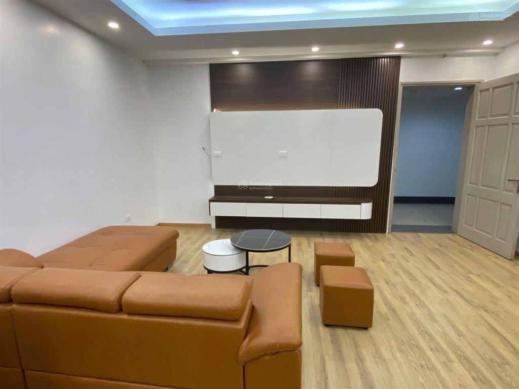 Bán căn (3pn2vs) c37 bộ công an, 100m2, nội thất đẹp, tầng trung sổ vĩnh viễn. 8,5 tỷ. 0907 833 ***