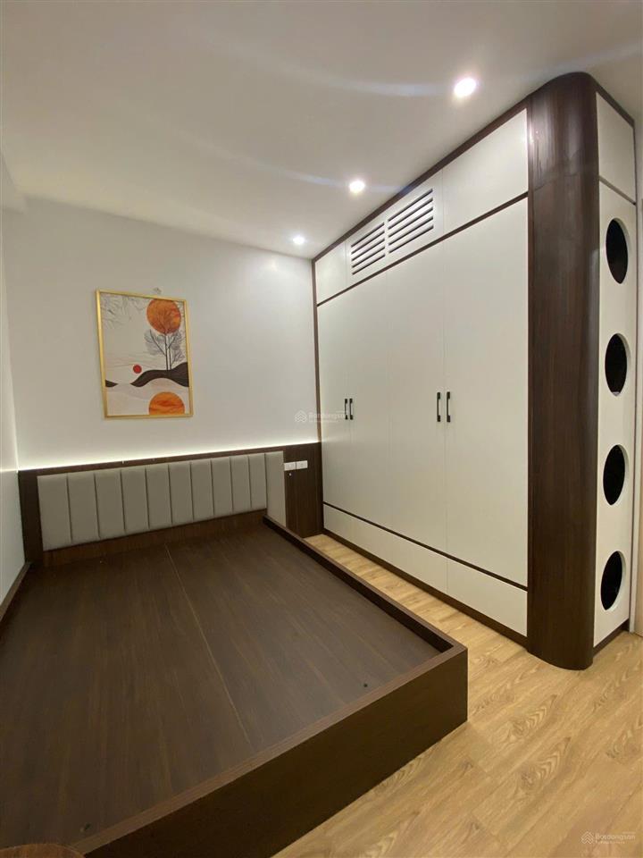 Bán căn (3pn2vs) c37 bộ công an, 100m2, nội thất đẹp, tầng trung sổ vĩnh viễn. 8,5 tỷ. 0907 833 ***