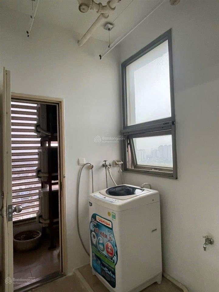Cho thuê cc hyundai hillstate, 103m2, 2 phòng ngủ. đủ đồ. ở ngay. 12,5tr/th. 0907 833 ***