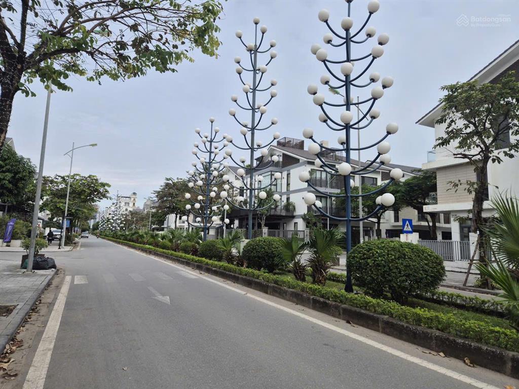 Bán biệt thự kđt nam cường 200m2, cạnh công viên hồ điều hòa, aeon mall hà đông giá 36 tỷ