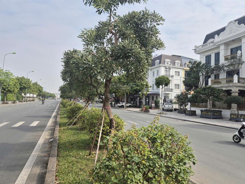 Bán biệt thự kđt nam cường 200m2, cạnh công viên hồ điều hòa, aeon mall hà đông giá 36 tỷ